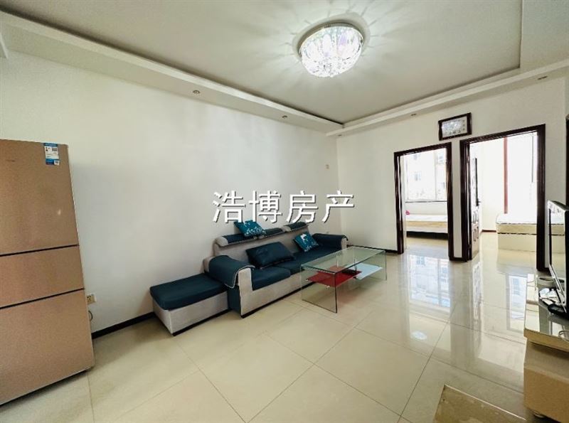 客运站附近，鴻福小区3楼
